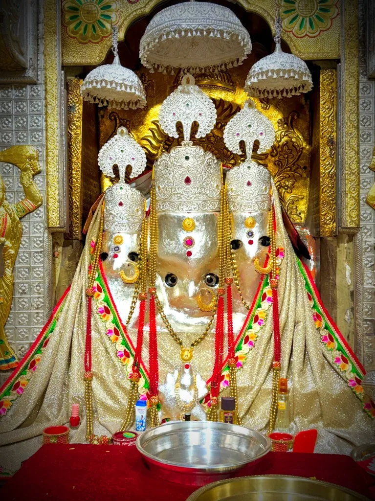 लखुन्दर नदी तट एवं सिद्धपीठ परिसर